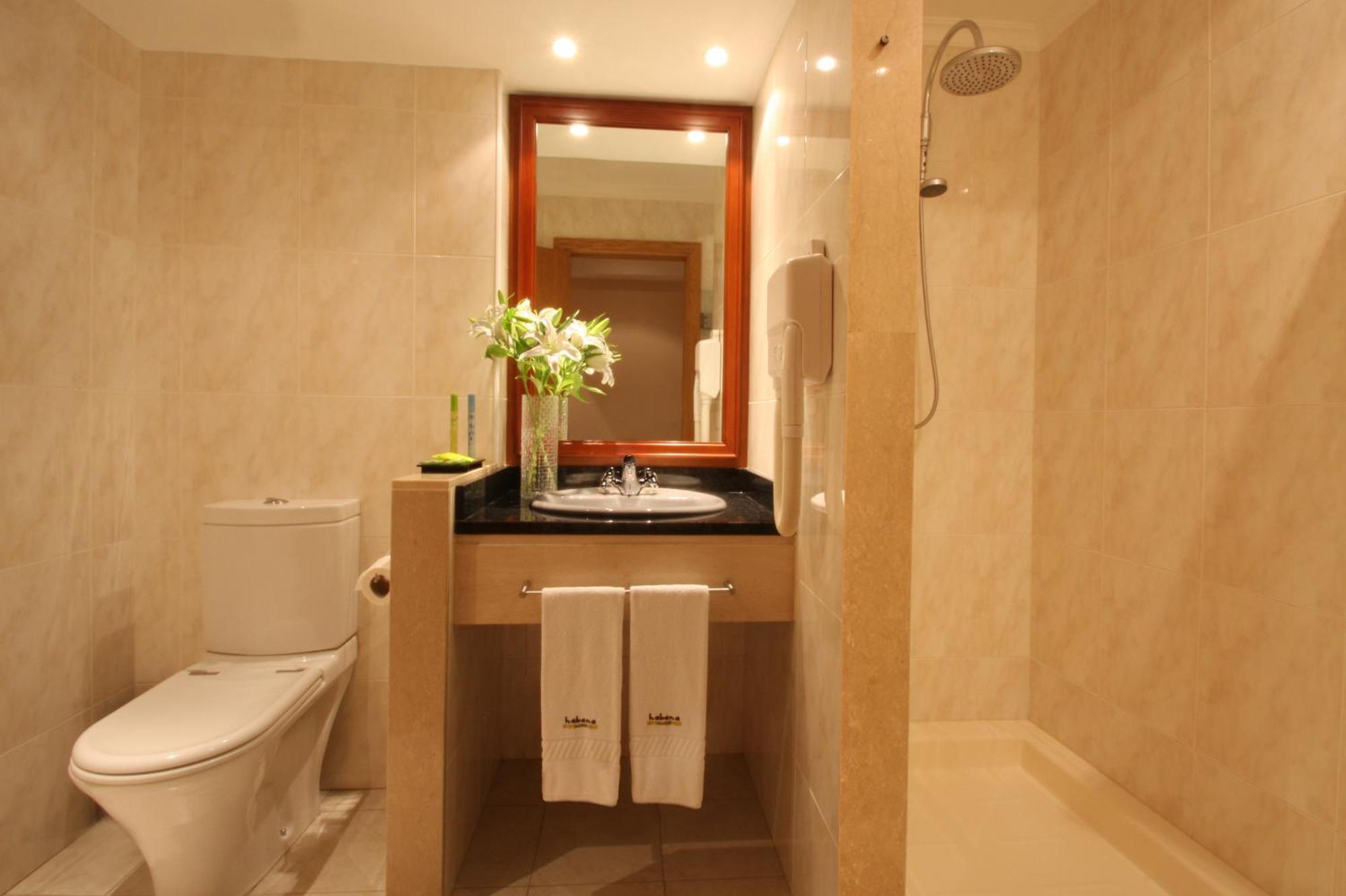 Quarto Duplo